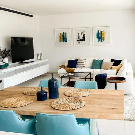 Higueron West דירה